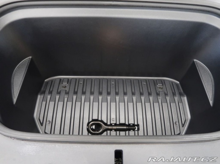 Tesla Model Y LongRange,4x4,78.4kWh,SOH 2022