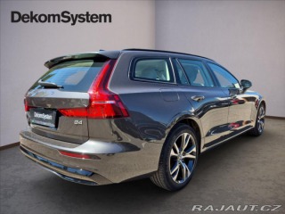 Volvo V60 2,0 B4 Plus Dark benzin 2024