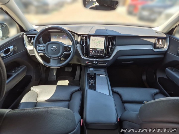 Volvo XC60 2,0 B4 AWD Plus Dark 2023