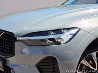 Volvo XC60 2,0 B4 AWD Plus Dark 2023