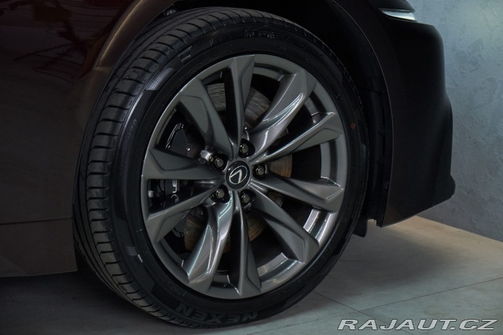 Lexus LS 2019
