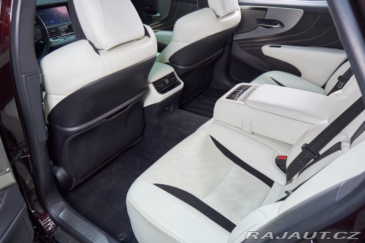 Lexus LS 2019
