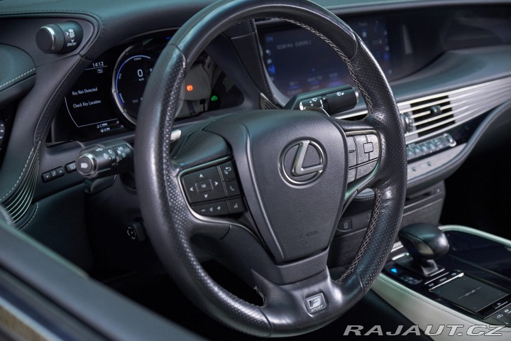 Lexus LS 2019