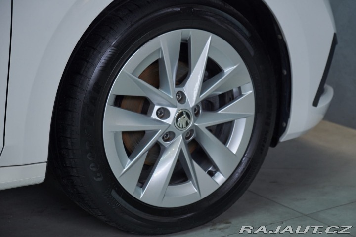 Škoda Octavia Combi 2021