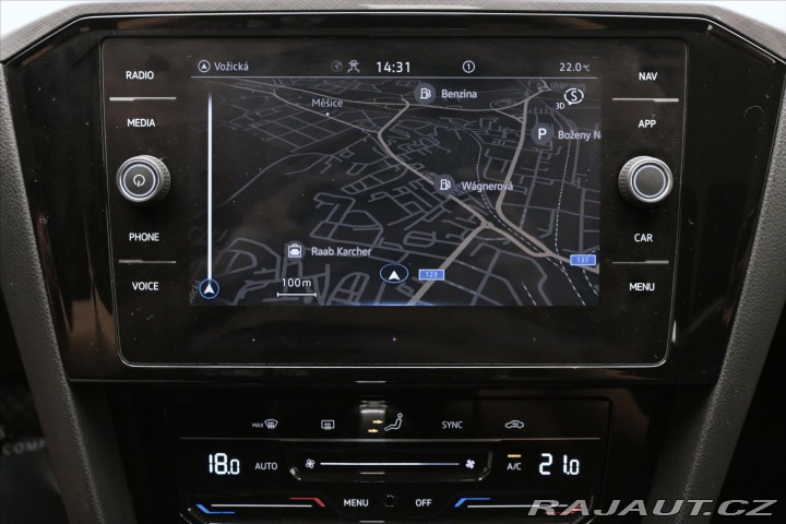 Volkswagen Passat 2,0 TDI 110kW DSG Busines 2021