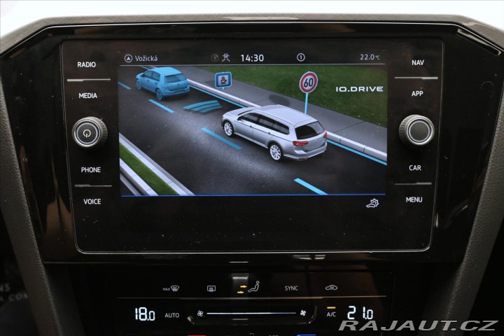 Volkswagen Passat 2,0 TDI 110kW DSG Busines 2021