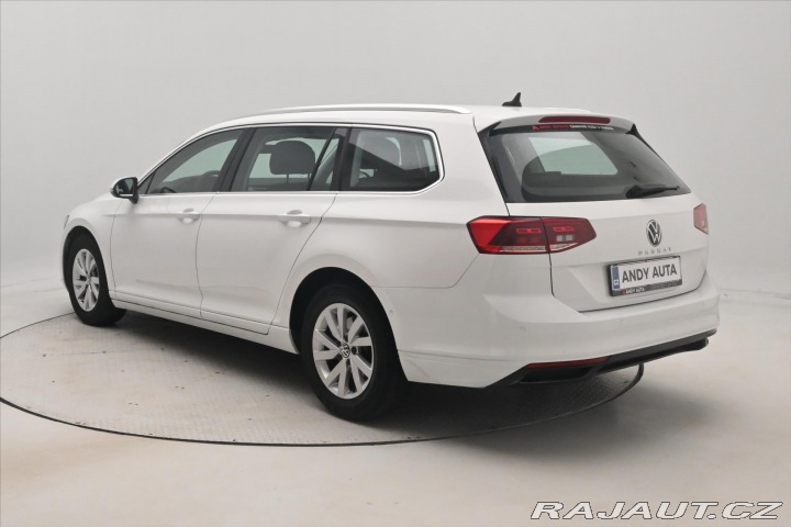 Volkswagen Passat 2,0 TDI 110kW DSG Busines 2021