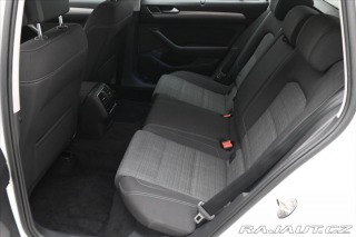Volkswagen Passat 2,0 TDI 110kW DSG Busines 2021