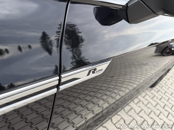 Volkswagen Touareg 3.0TDI 210kW R-LINE HUD P 2021