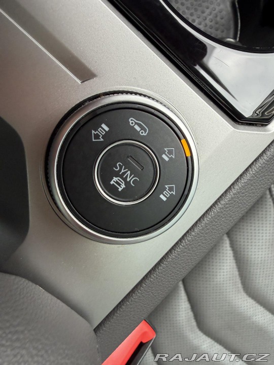 Volkswagen Touareg 3.0TDI 210kW R-LINE HUD P 2021