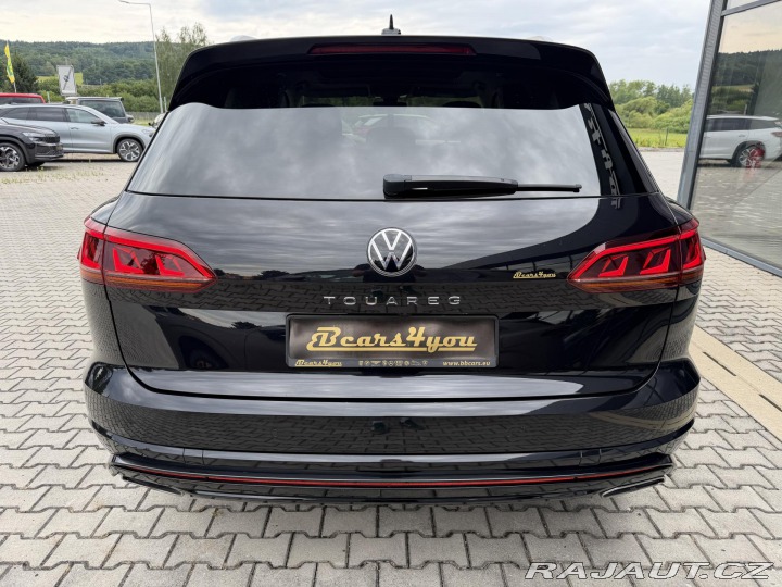 Volkswagen Touareg 3.0TDI 210kW R-LINE HUD P 2021