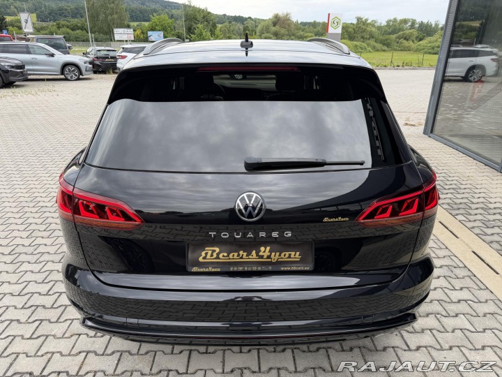 Volkswagen Touareg 3.0TDI 210kW R-LINE HUD P 2021