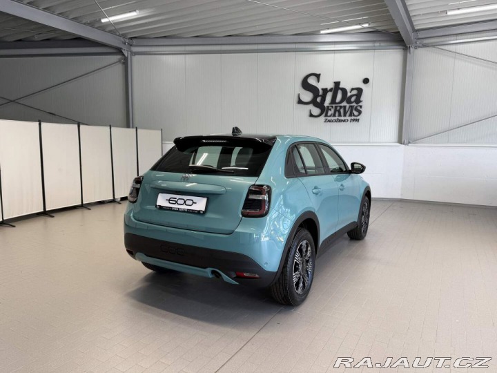 Fiat 600 Icon 1.2 Turbo 100k MT6 2026