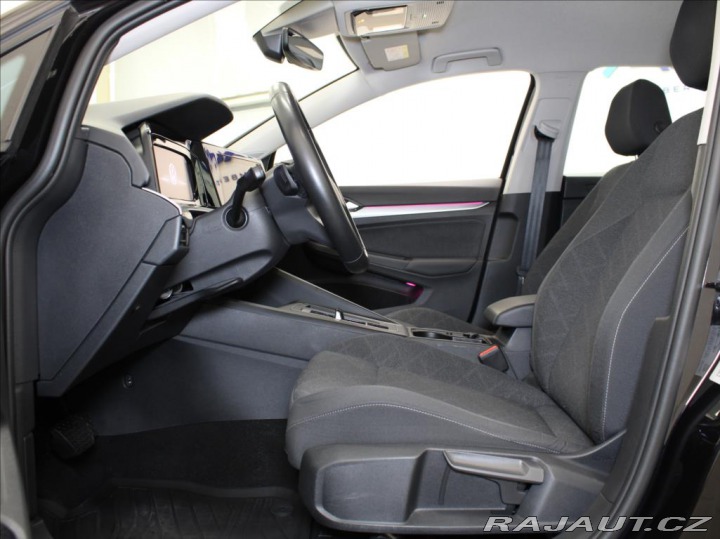 Volkswagen Golf 1,0 TSi DSG Variant 139tk 2023