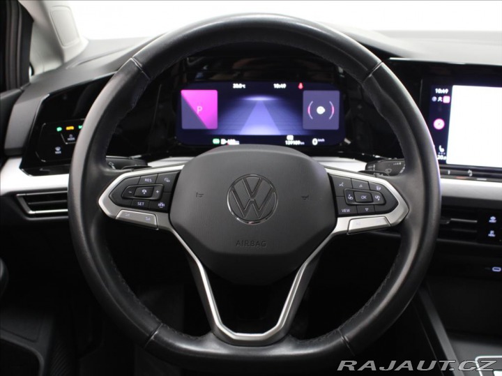 Volkswagen Golf 1,0 TSi DSG Variant 139tk 2023