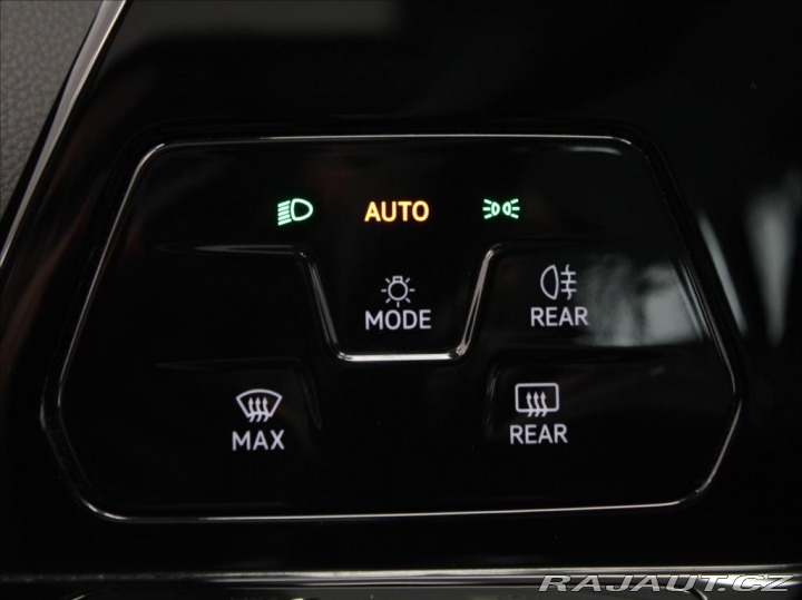 Volkswagen Golf 1,0 TSi DSG Variant 132tk 2023