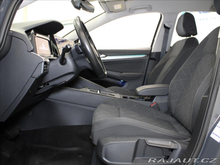 Volkswagen Golf 1,0 TSi DSG Variant 132tk 2023