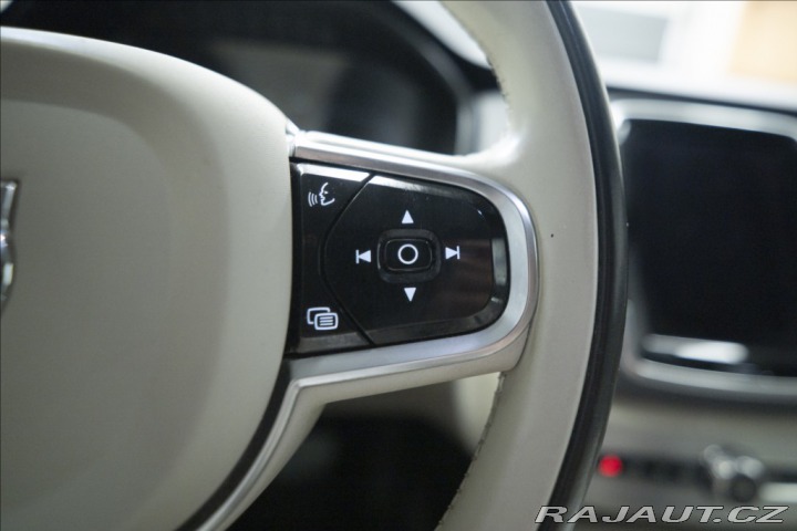 Volvo XC90 2,0 D5 AWD 1. MAJITEL ČR 2016