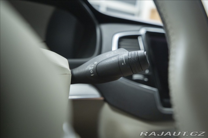 Volvo XC90 2,0 D5 AWD 1. MAJITEL ČR 2016