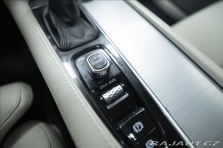 Volvo XC90 2,0 D5 AWD 1. MAJITEL ČR 2016