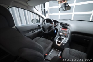 Peugeot 5008 1,6 BlueHDI 7 MÍST NOVÉ V 2013