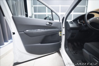 Peugeot 5008 1,6 BlueHDI 7 MÍST NOVÉ V 2013