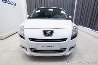 Peugeot 5008 1,6 BlueHDI 7 MÍST NOVÉ V 2013