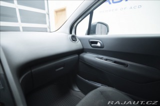 Peugeot 5008 1,6 BlueHDI 7 MÍST NOVÉ V 2013