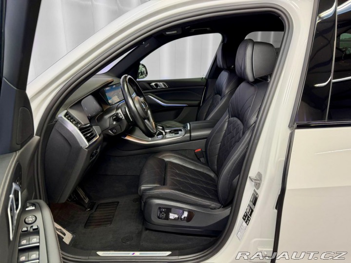 BMW X5 40d xDrive M-PAKET, LED. 2023