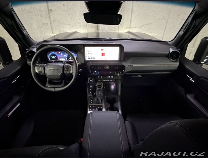 Toyota Land Cruiser 2.8, D, HEV, 4×4, Invinci 2026