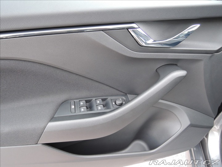 Škoda Kamiq 1,0 TSi Selects 130 Let Š 2024