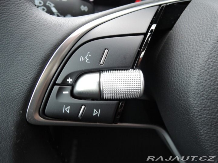 Škoda Kamiq 1,0 TSi Selects 130 Let Š 2024