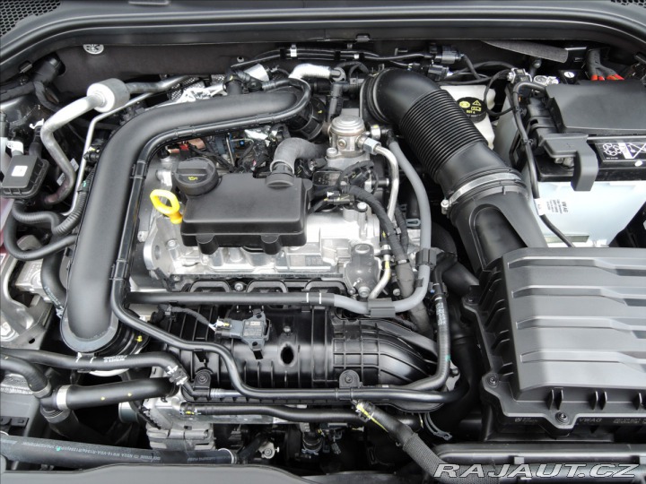 Škoda Kamiq 1,0 TSi Selects 130 Let Š 2024