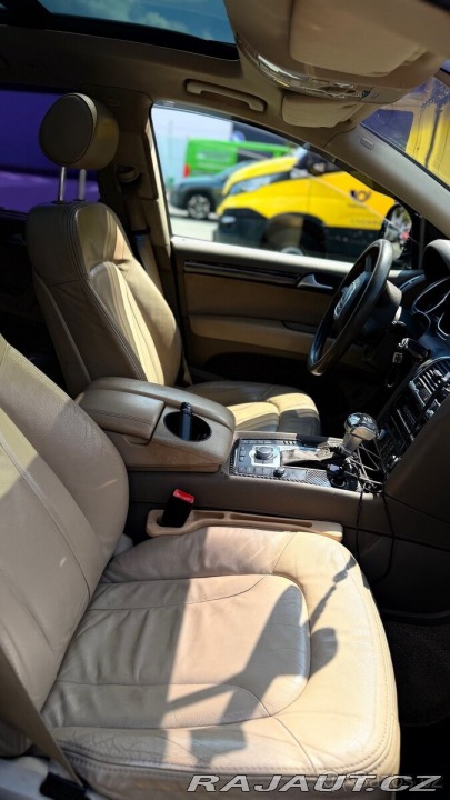 Audi Q7 3,0 quattro, 7 míst, au 2006