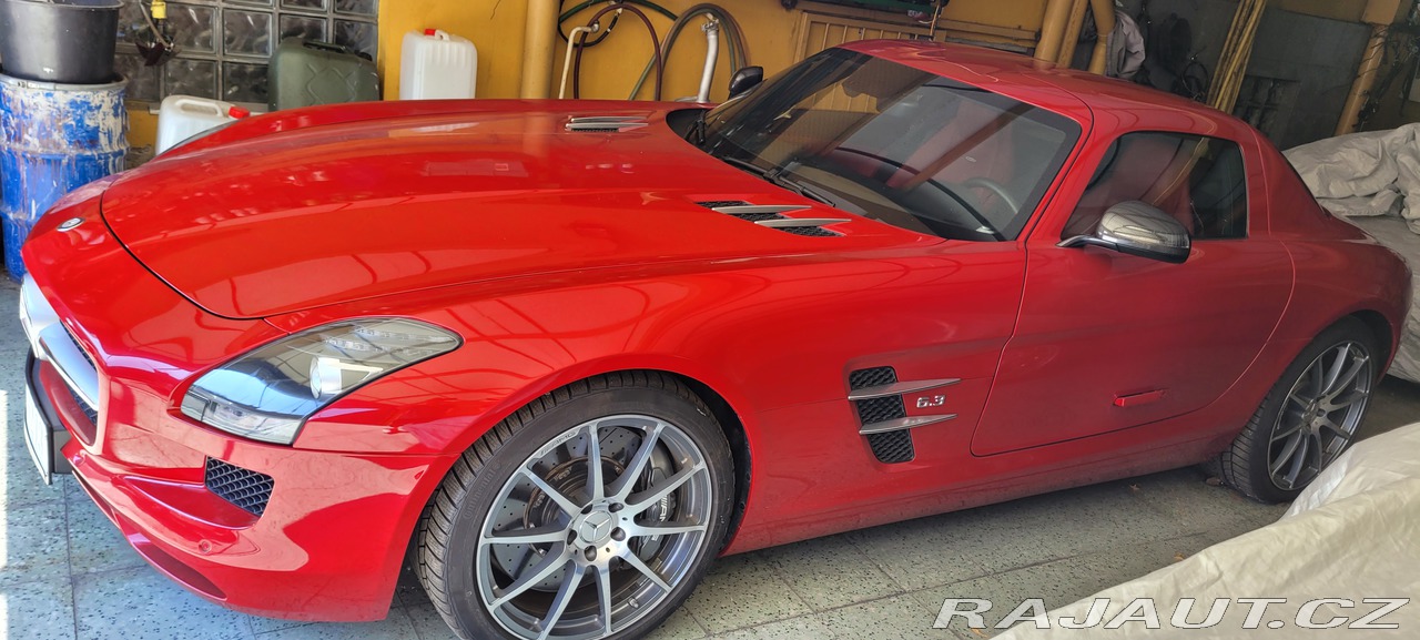 Mercedes-Benz SLS AMG