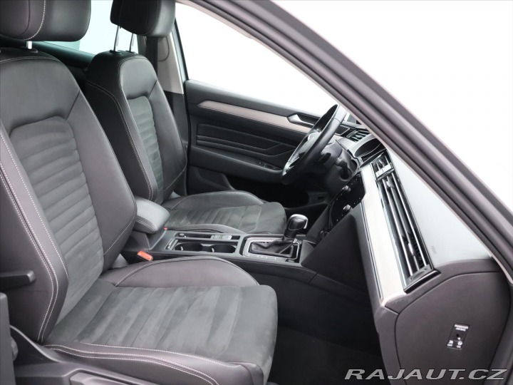 Volkswagen Passat 2,0 TDI 110kW Elegance DS 2021