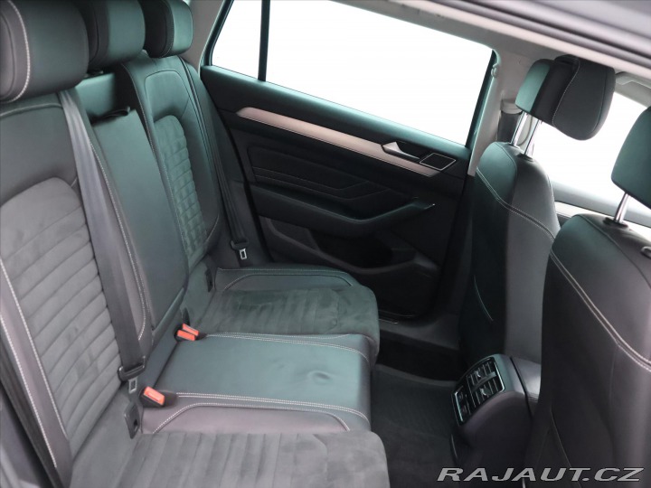 Volkswagen Passat 2,0 TDI 110kW Elegance DS 2021