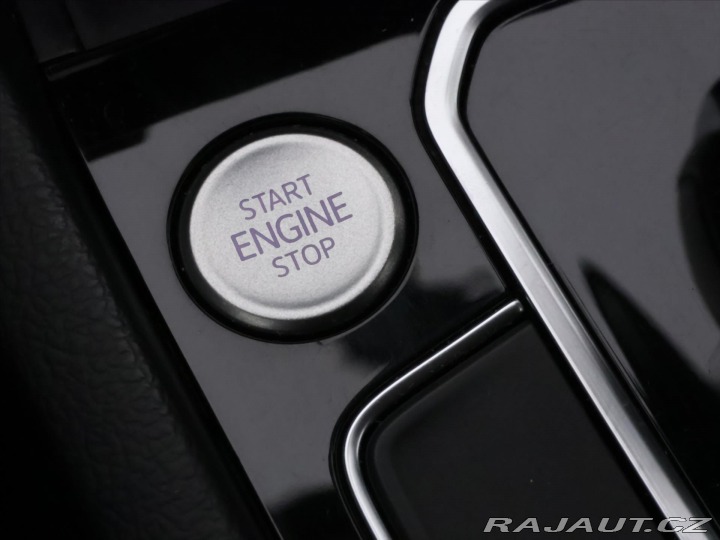 Volkswagen Passat 2,0 TDI 110kW Elegance DS 2021