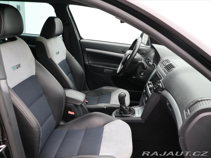 Škoda Octavia 2,0 TDI RS 125kW Xenon Na 2011