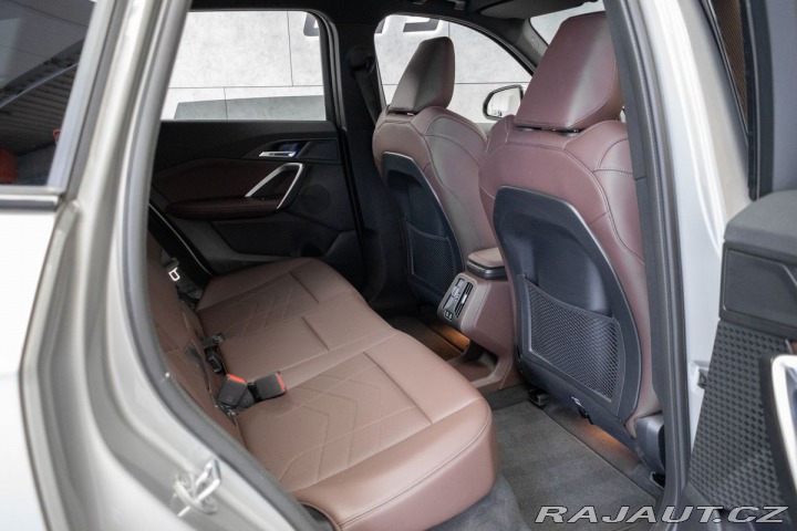 BMW iX1 xDrive30 REZERVACE 2024
