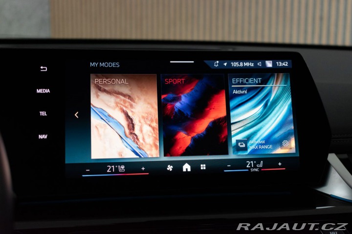 BMW iX1 xDrive30 REZERVACE 2024