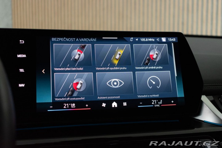 BMW iX1 xDrive30 REZERVACE 2024