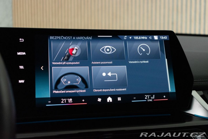 BMW iX1 xDrive30 REZERVACE 2024