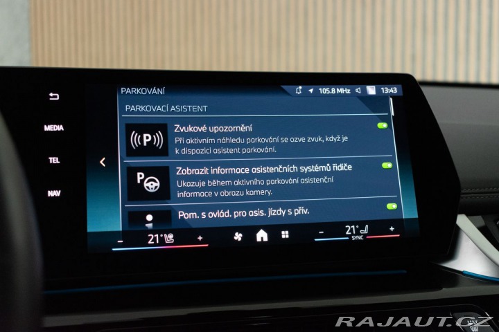 BMW iX1 xDrive30 REZERVACE 2024