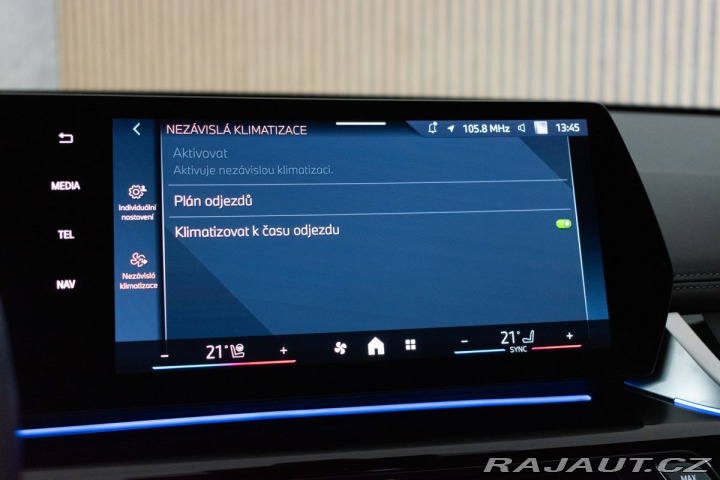 BMW iX1 xDrive30 REZERVACE 2024