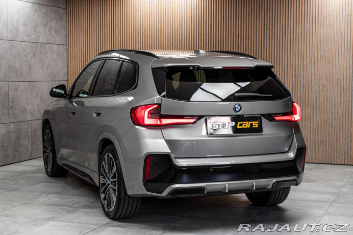 BMW iX1 xDrive30 REZERVACE 2024