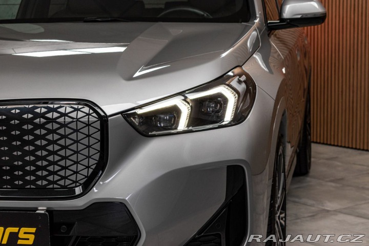 BMW iX1 xDrive30 REZERVACE 2024