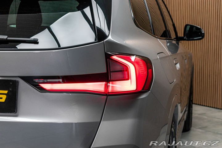 BMW iX1 xDrive30 REZERVACE 2024