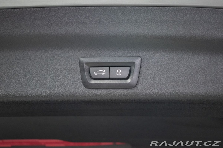 BMW iX1 xDrive30 REZERVACE 2024
