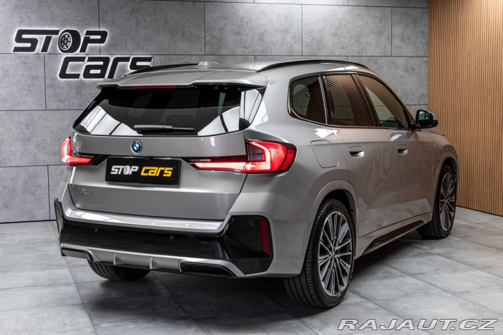 BMW iX1 xDrive30 REZERVACE 2024